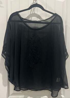 Nine West Women's Black Sheer Embroidered Cape Style Blouse Plus Size 1X